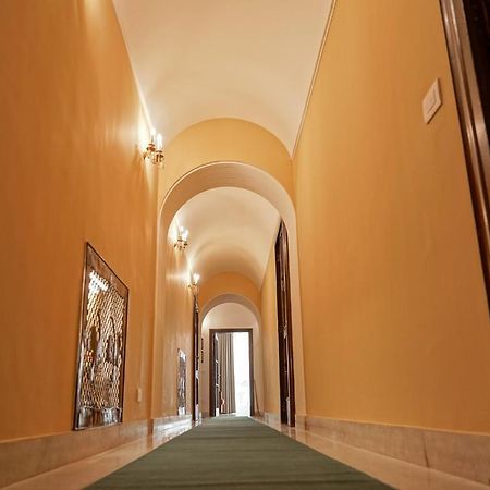 Dimora Donna Elena Bed & Breakfast Napoli Ngoại thất bức ảnh