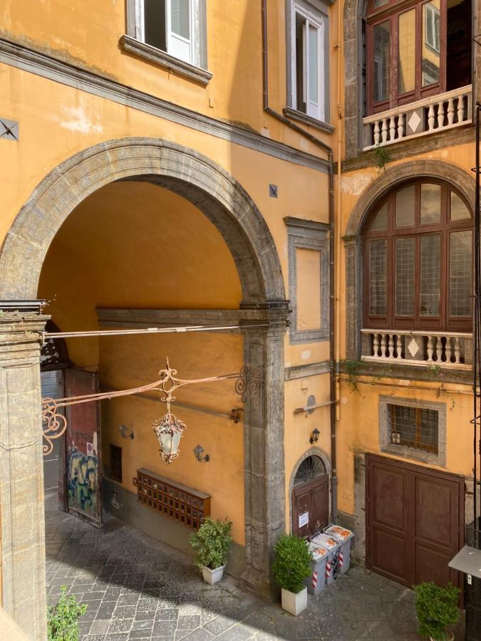Dimora Donna Elena Bed & Breakfast Napoli Ngoại thất bức ảnh