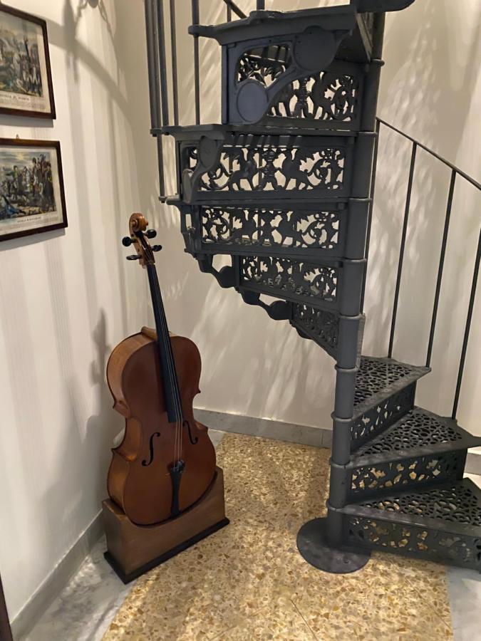 Dimora Donna Elena Bed & Breakfast Napoli Ngoại thất bức ảnh