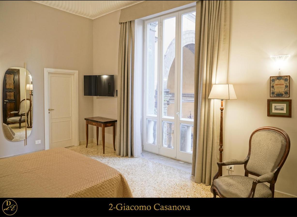Dimora Donna Elena Bed & Breakfast Napoli Ngoại thất bức ảnh