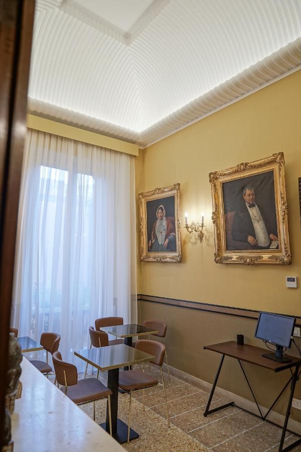 Dimora Donna Elena Bed & Breakfast Napoli Ngoại thất bức ảnh