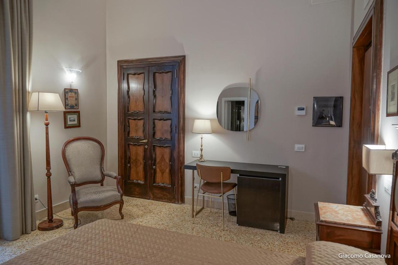 Dimora Donna Elena Bed & Breakfast Napoli Ngoại thất bức ảnh