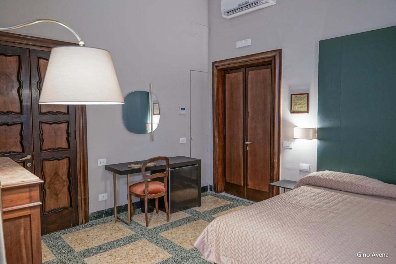 Dimora Donna Elena Bed & Breakfast Napoli Ngoại thất bức ảnh